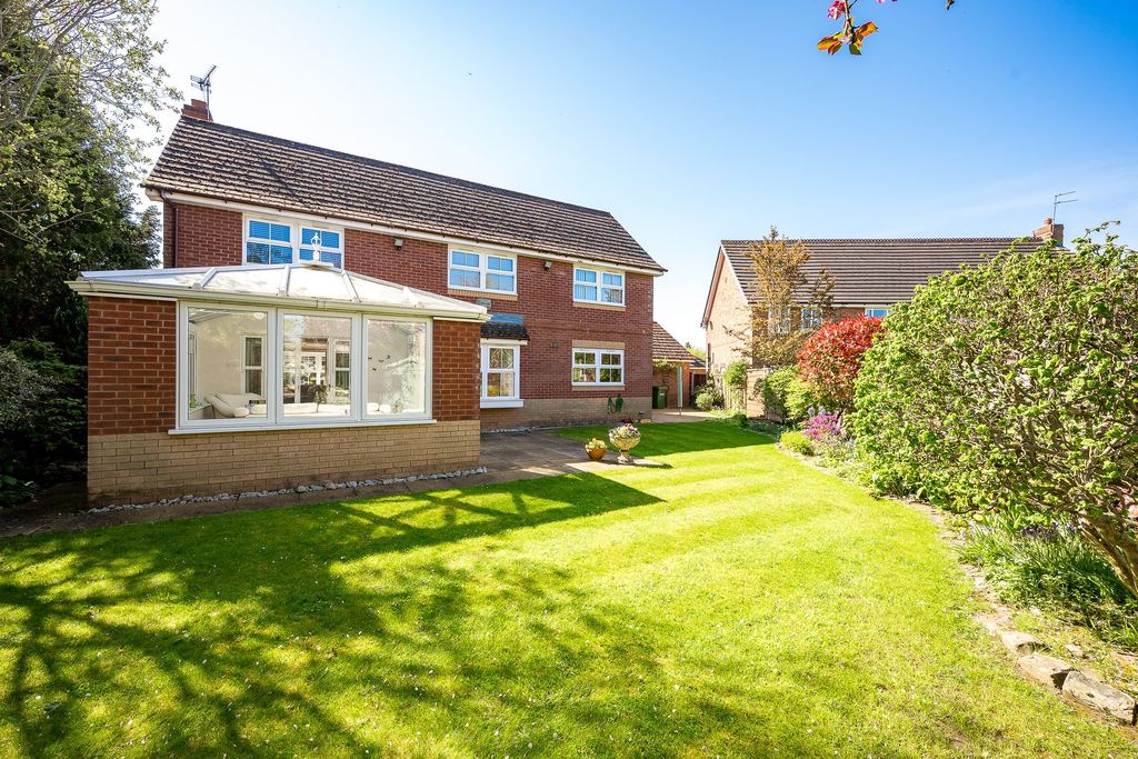 Additional image 2 of 5 bed detached house for saleYork Crescent, Wilmslow SK9