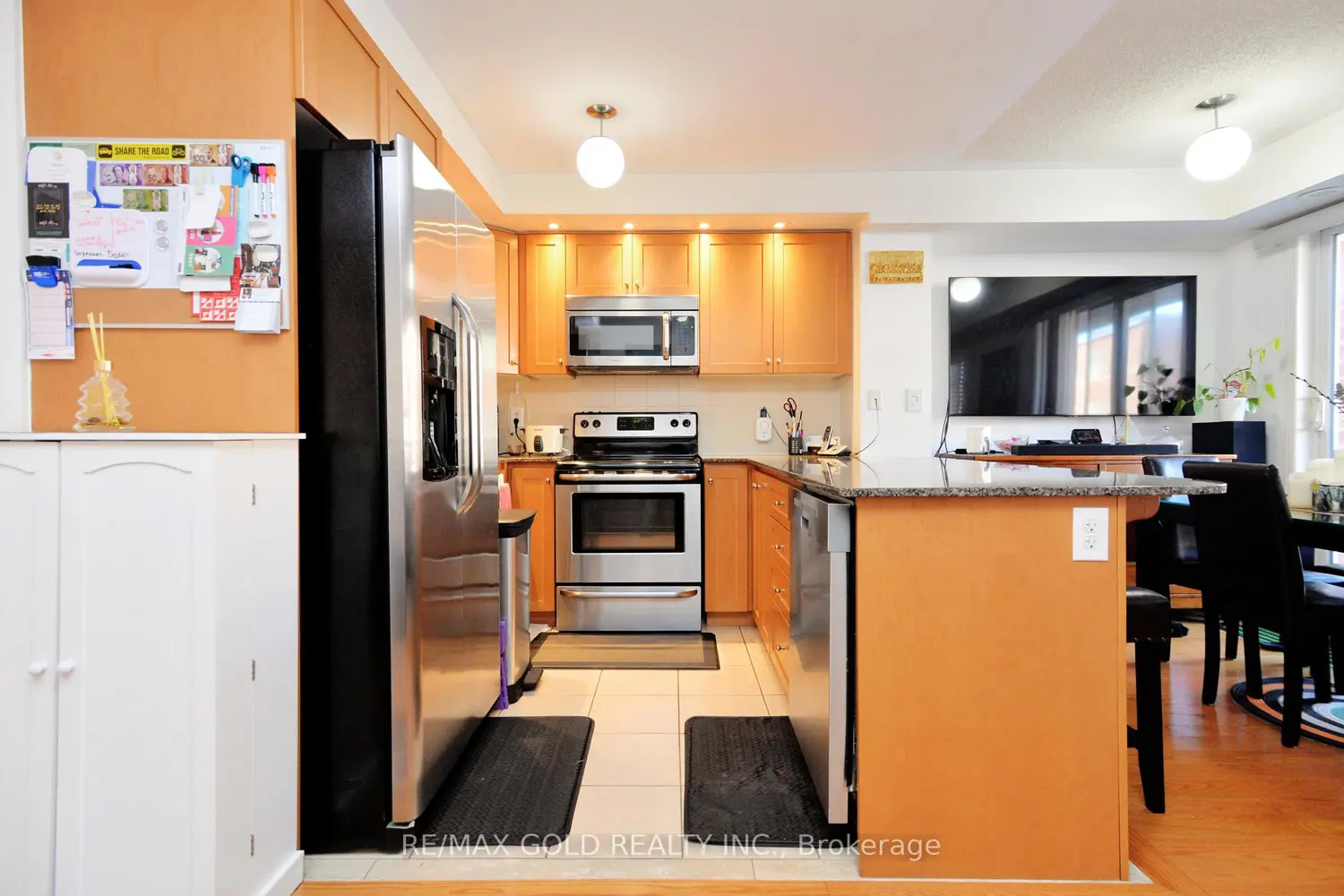 Additional image 9 of 671 Warden Avenue 26