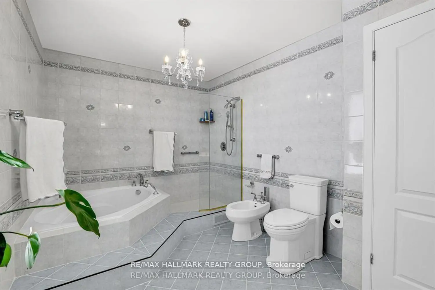 Additional image 14 of 1712 Playfair Drive