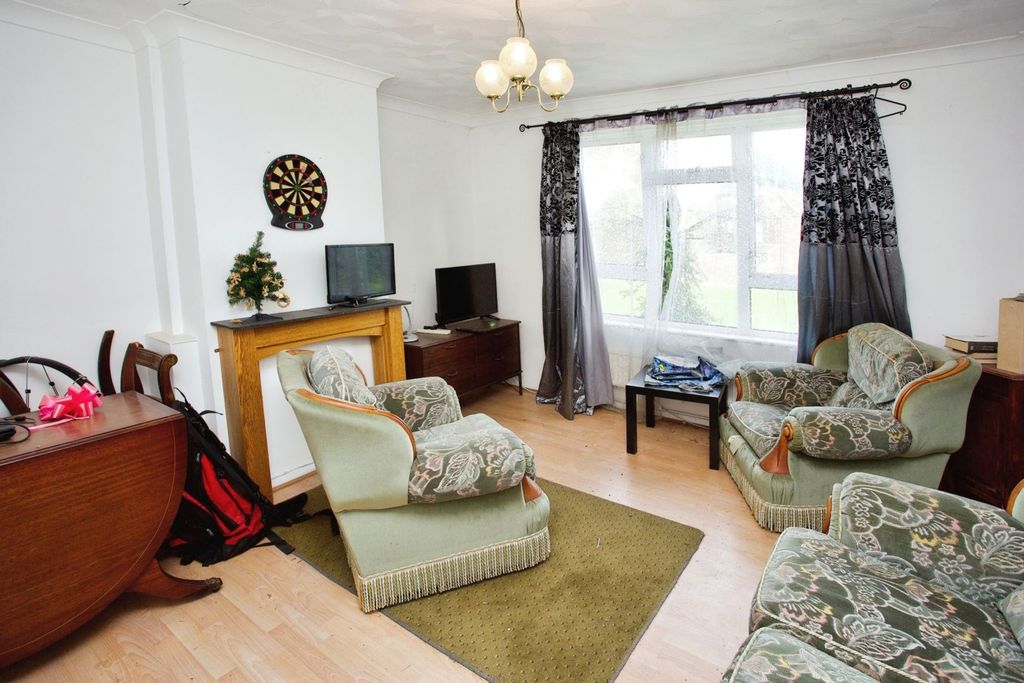 Additional image 3 of 3 bed semi-detached house for saleDefender Walk, Southampton SO19