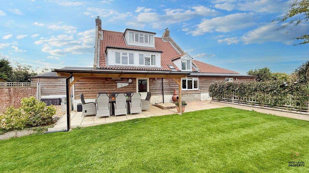 Additional image 52 of 8 bed detached house for saleBroadend Road, Wisbech PE14