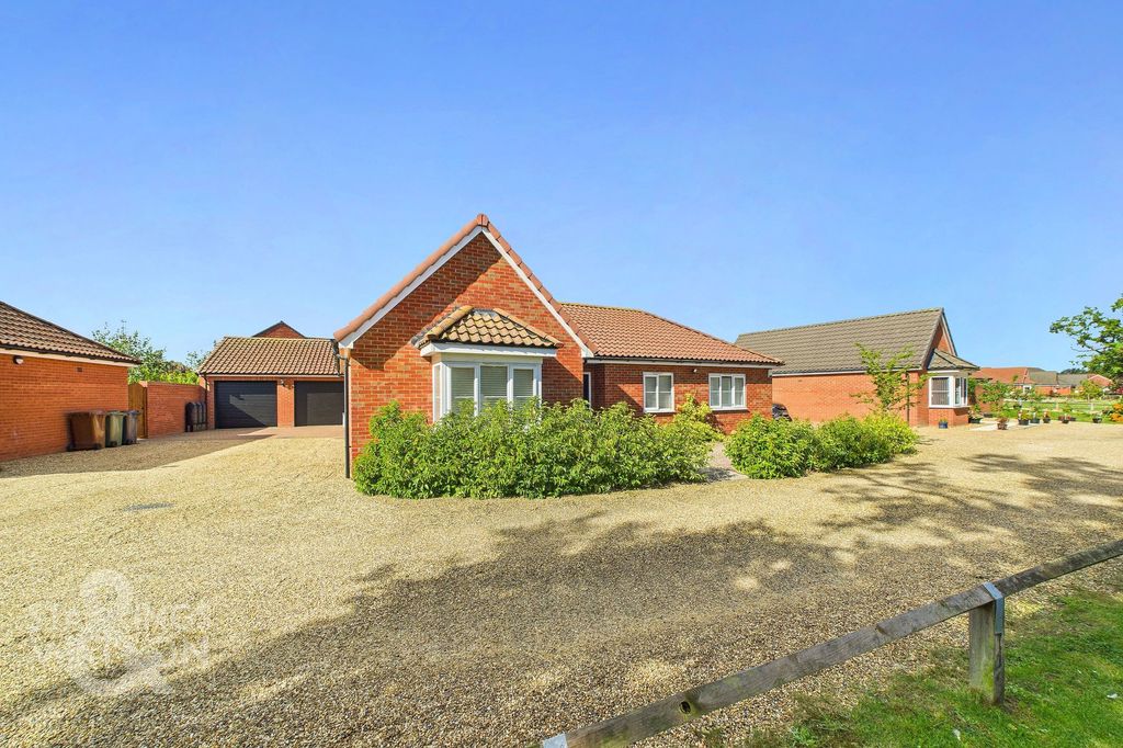 Additional image 26 of 3 bed detached bungalow for saleSomme Close, Wymondham NR18