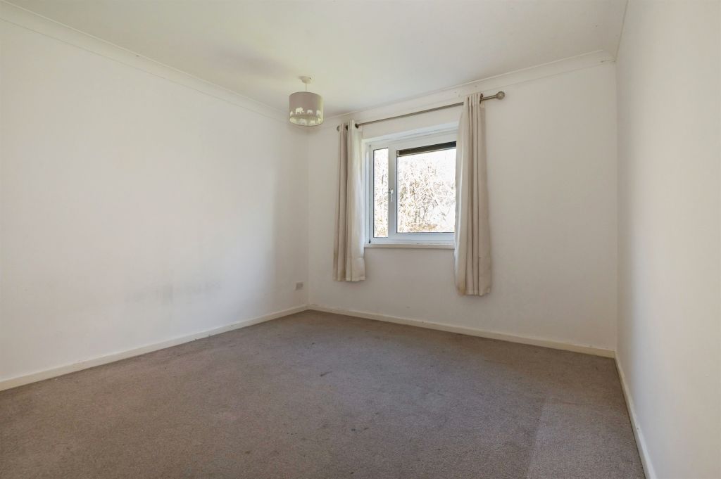 Additional image 8 of 2 bed flat for saleLinford Crescent, Southampton SO16