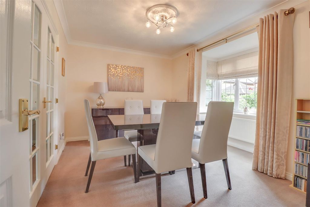 Additional image 6 of 4 bed detached house for saleFriern Walk, Wickford SS12