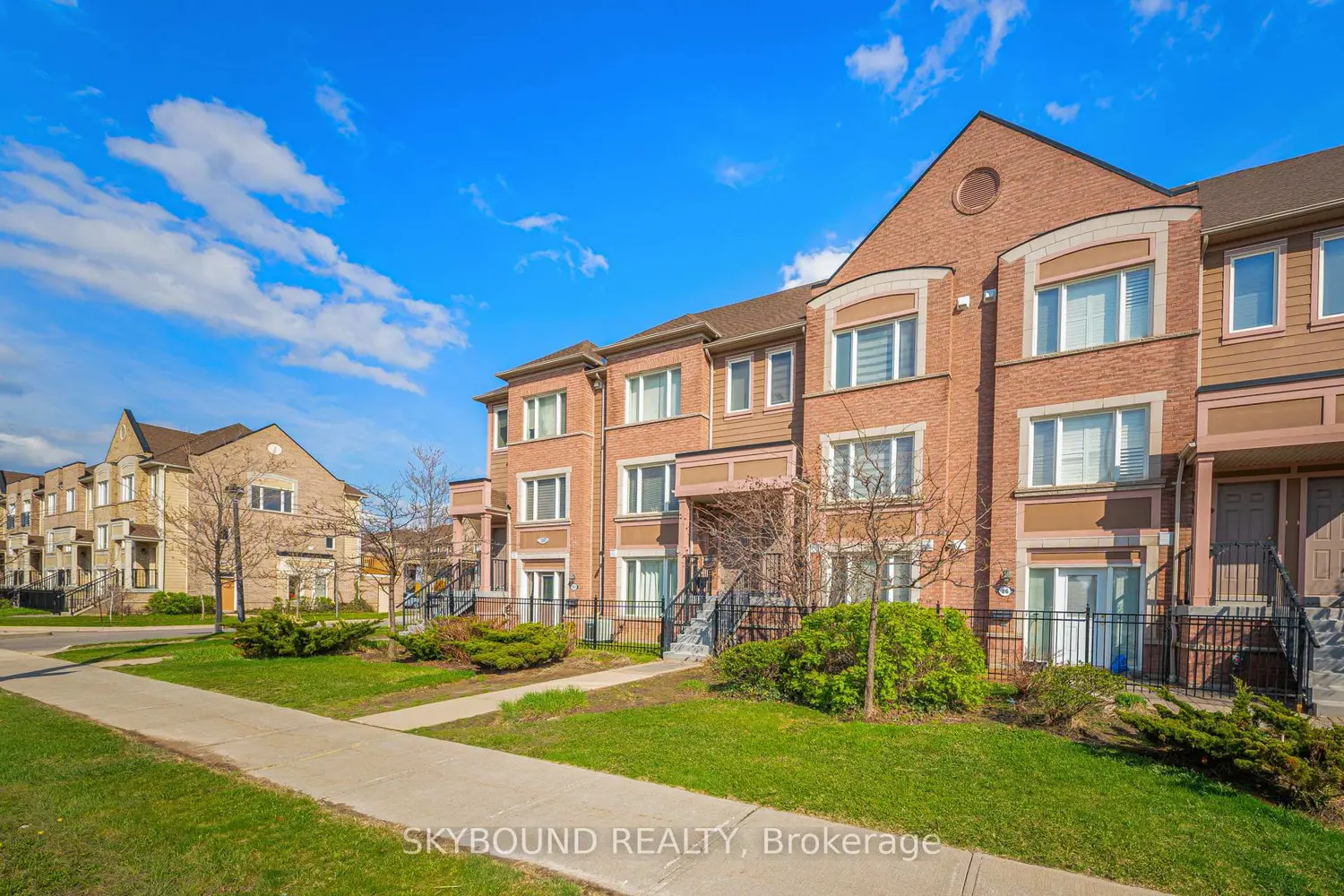 Additional image 2 of 3088 Eglinton Avenue 85