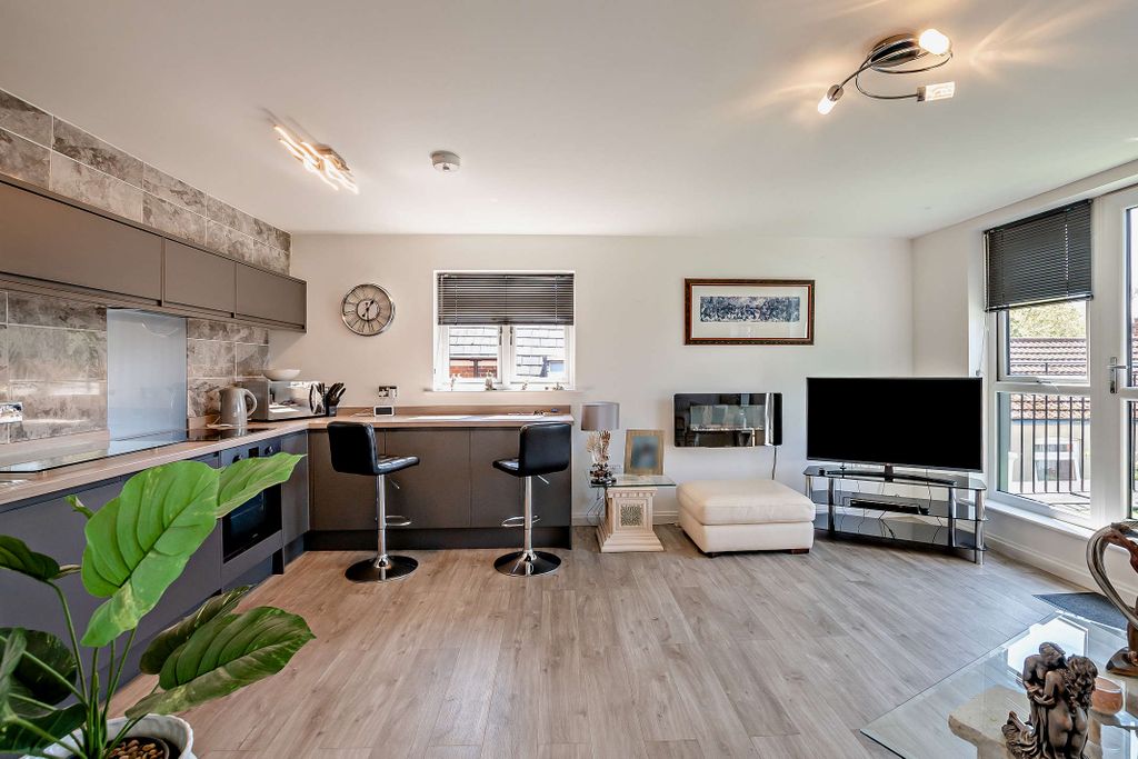 Additional image 5 of 1 bed flat for saleMilton Road, Portsmouth PO4