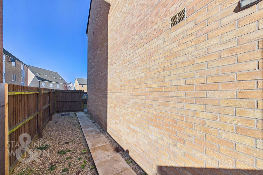 Additional image 19 of 4 bed end terrace house for saleJutland Rise, Wymondham NR18