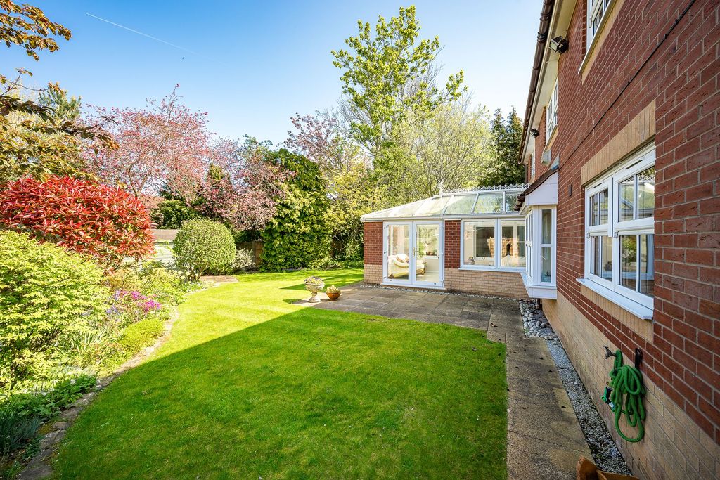 Additional image 28 of 5 bed detached house for saleYork Crescent, Wilmslow SK9
