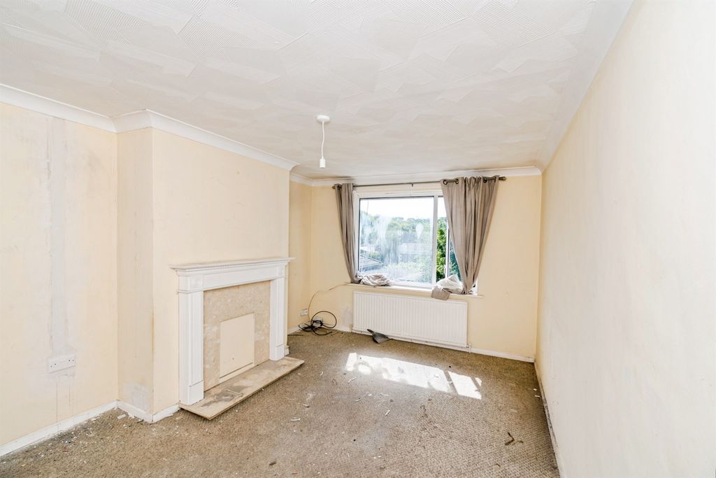 Additional image 2 of 2 bed maisonette for saleSwaythling Road, West End, Southampton SO30