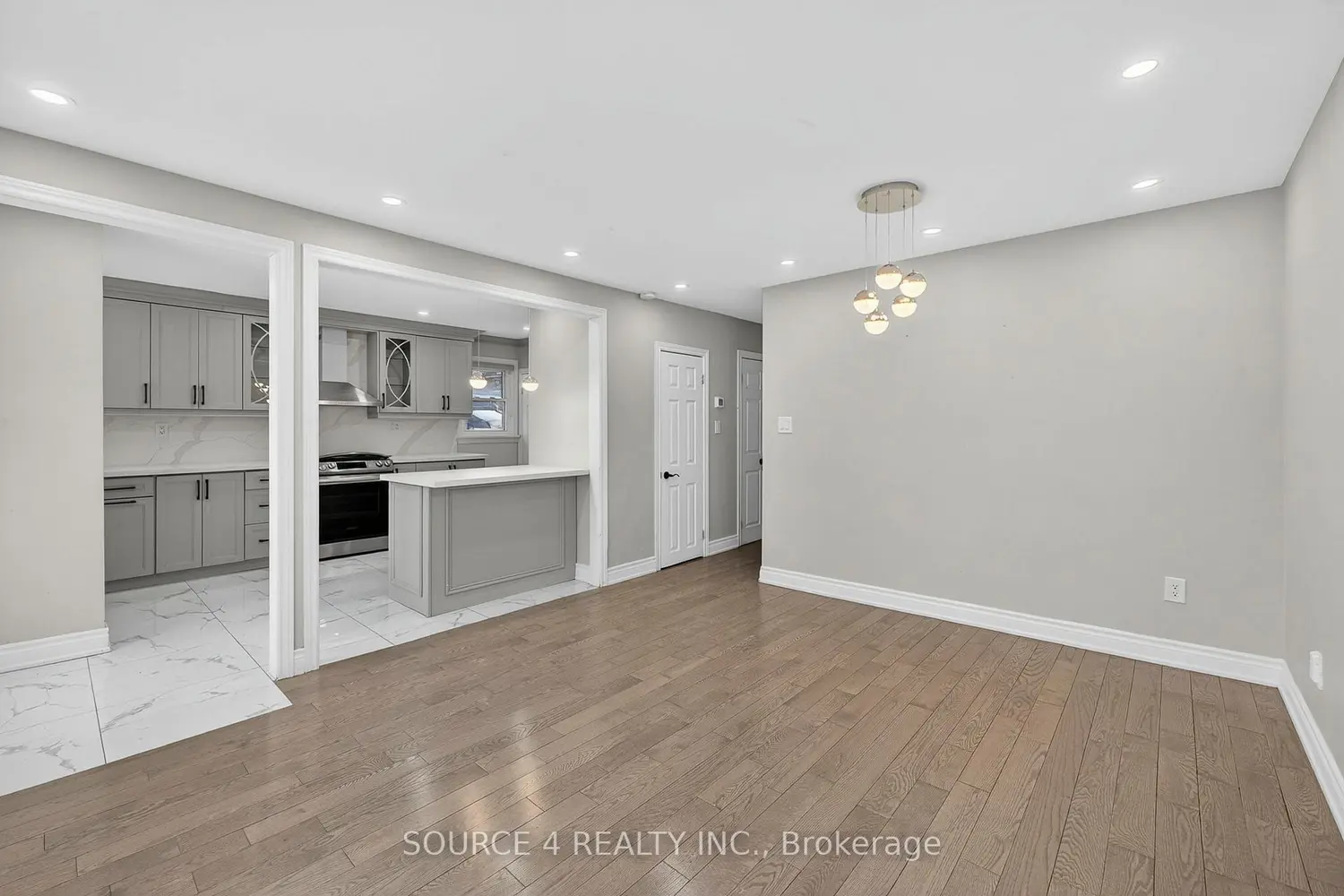 243 Malaga Road photo 2