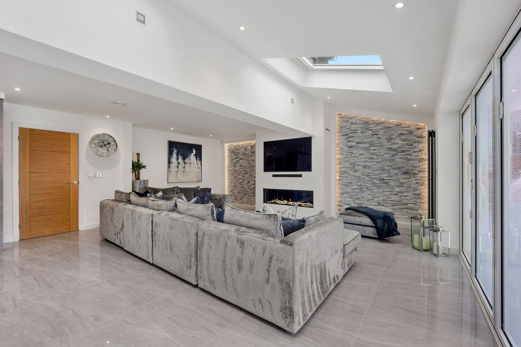 Additional image 38 of 5 bed detached house for saleBlack Horse Lane, Widnes WA8