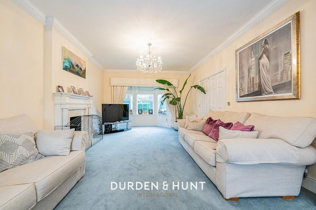 Additional image 4 of 5 bed detached house for saleRegents Drive, Woodford Green IG8