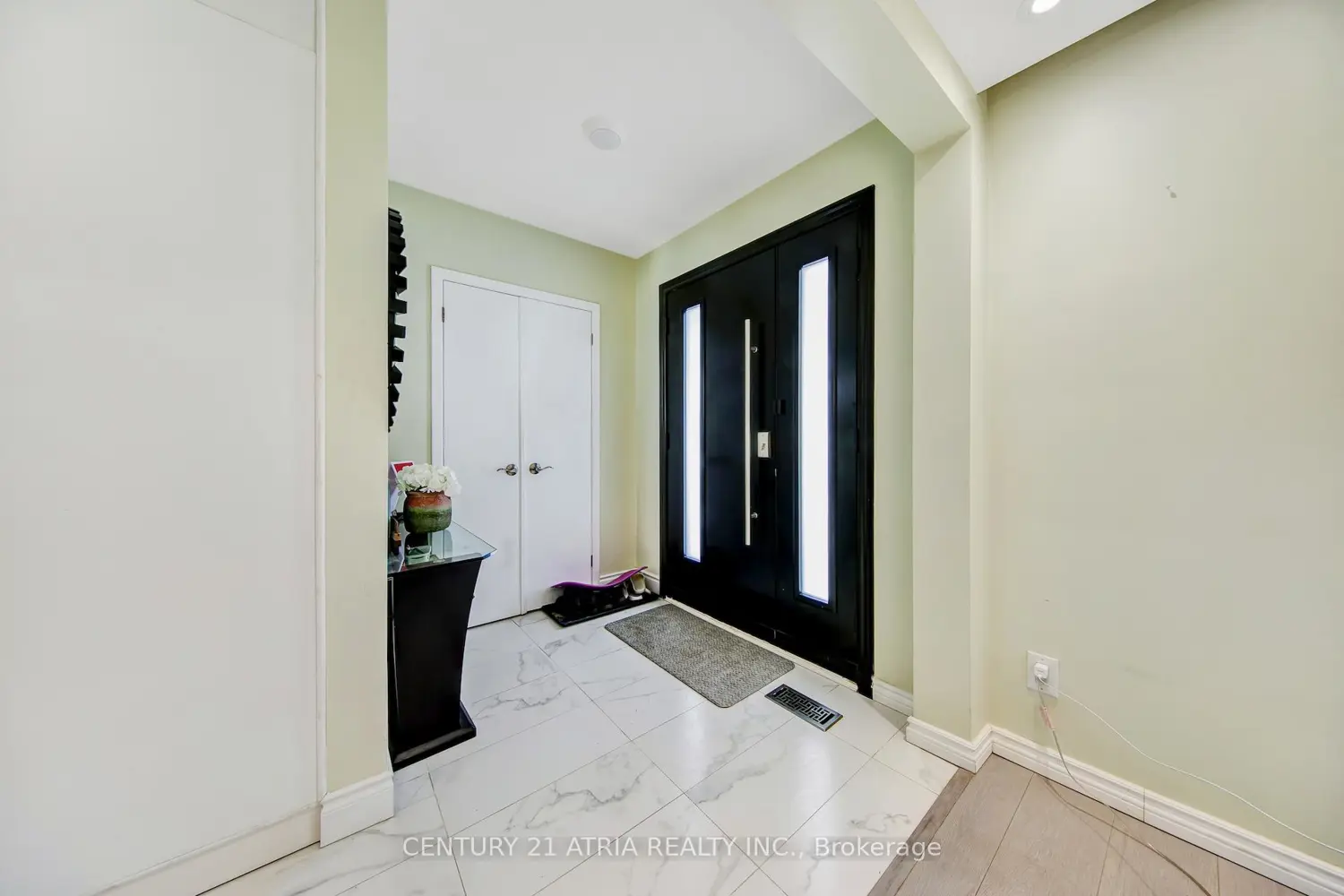 Additional image 2 of 43 Aragon Avenue