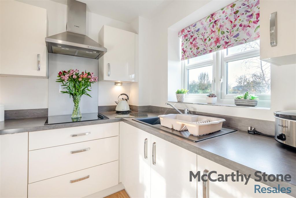 Additional image 8 of 2 bed semi-detached bungalow for saleGibson Court, Tattershall Road Woodhall Spa, Lincolnshire LN10