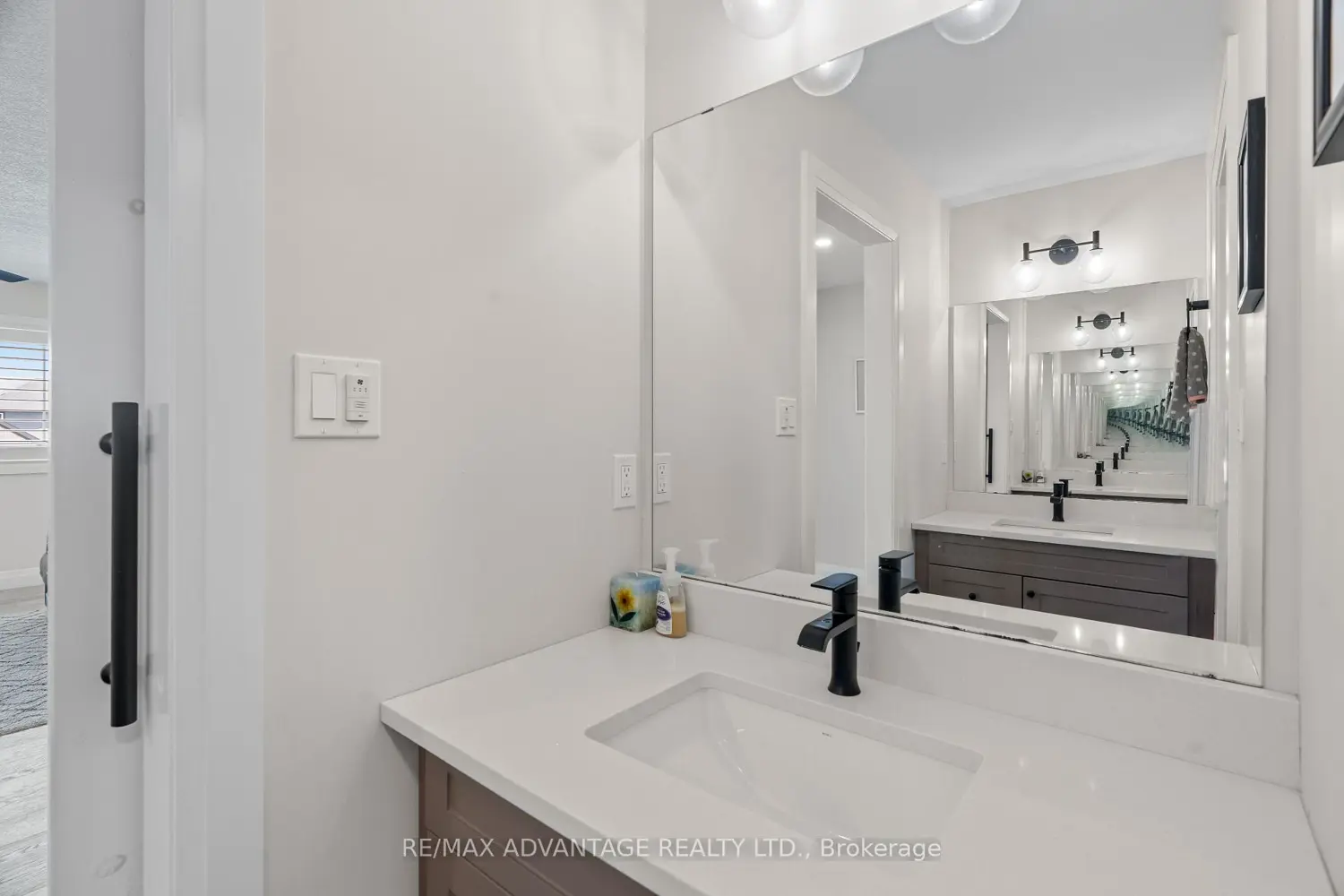 Additional image 17 of 94 Mill Pond Crescent