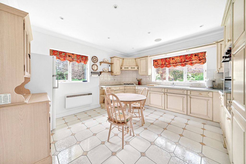 Additional image 2 of 5 bed detached house for saleCampion Gardens, Woodford Green IG8