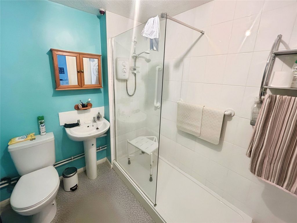 Additional image 5 of 2 bed bungalow for saleWindleden Road, Loughborough, Leicestershire LE11