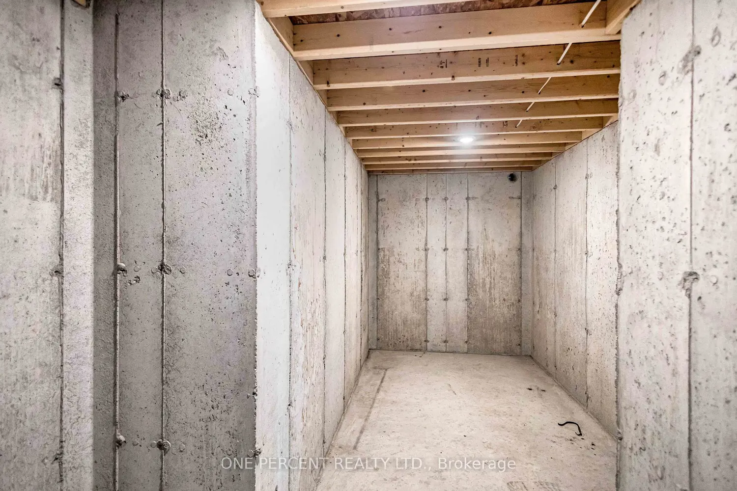 Additional image 17 of 154928 15Th Line