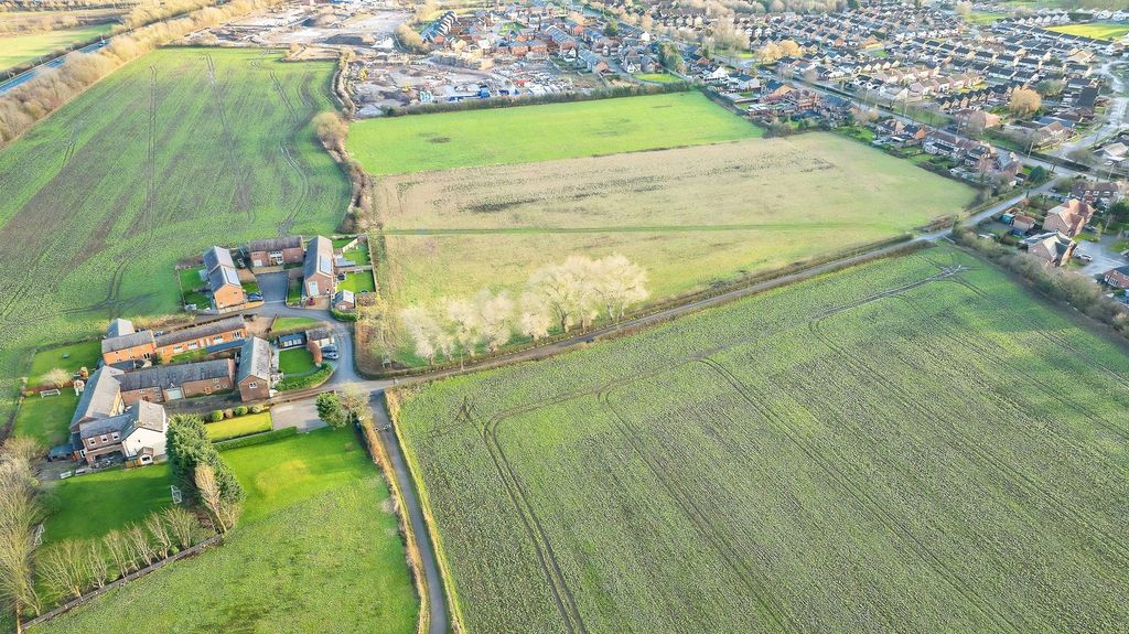 Additional image 4 of 4 bed barn conversion for saleThe Threshing Barn, Cranshaw Lane, Widnes WA8