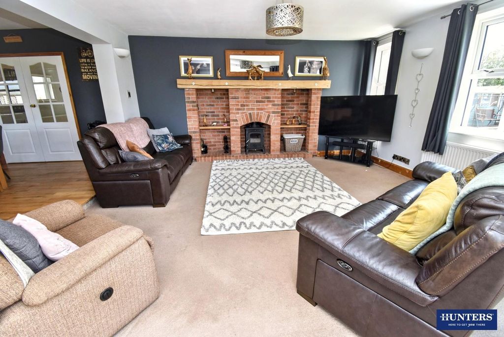 Additional image 19 of 5 bed detached house for saleForest Road, Huncote, Leicester LE9