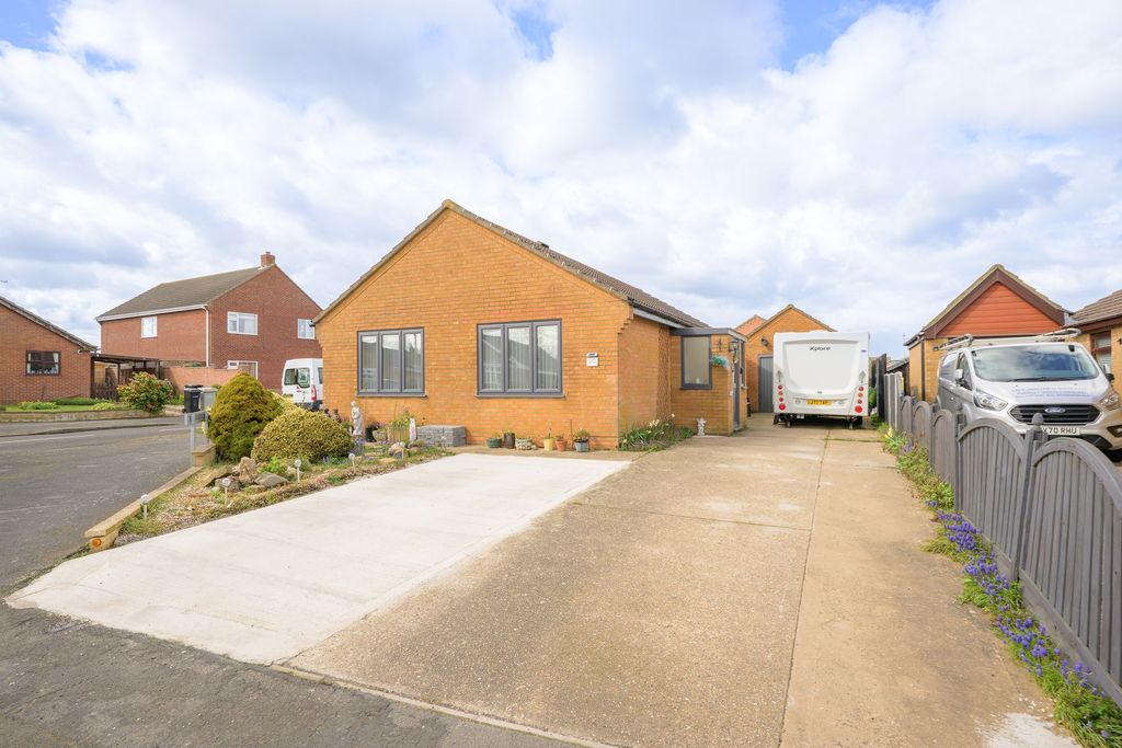 3 bed detached bungalow for saleRobinson Avenue, Alford LN13