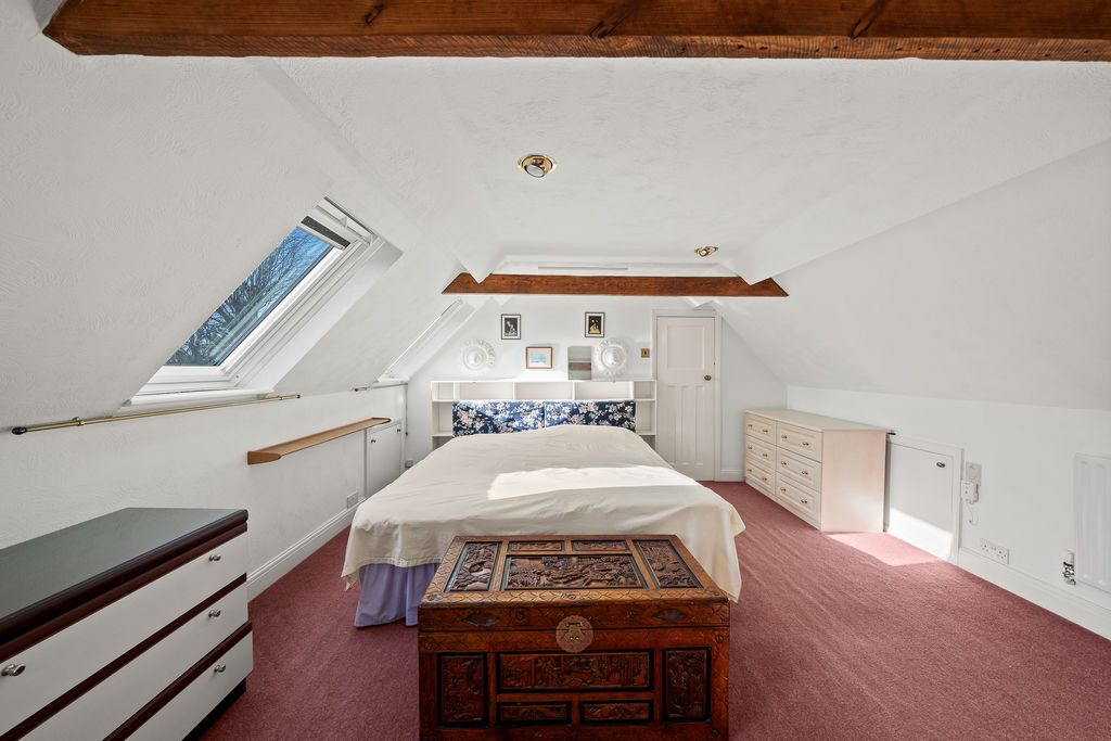 Additional image 16 of 3 bed detached house for saleKingsmead Avenue, Worcester Park KT4