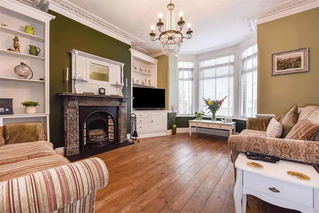 Additional image 3 of 5 bed terraced house for saleGladys Avenue, Portsmouth PO2
