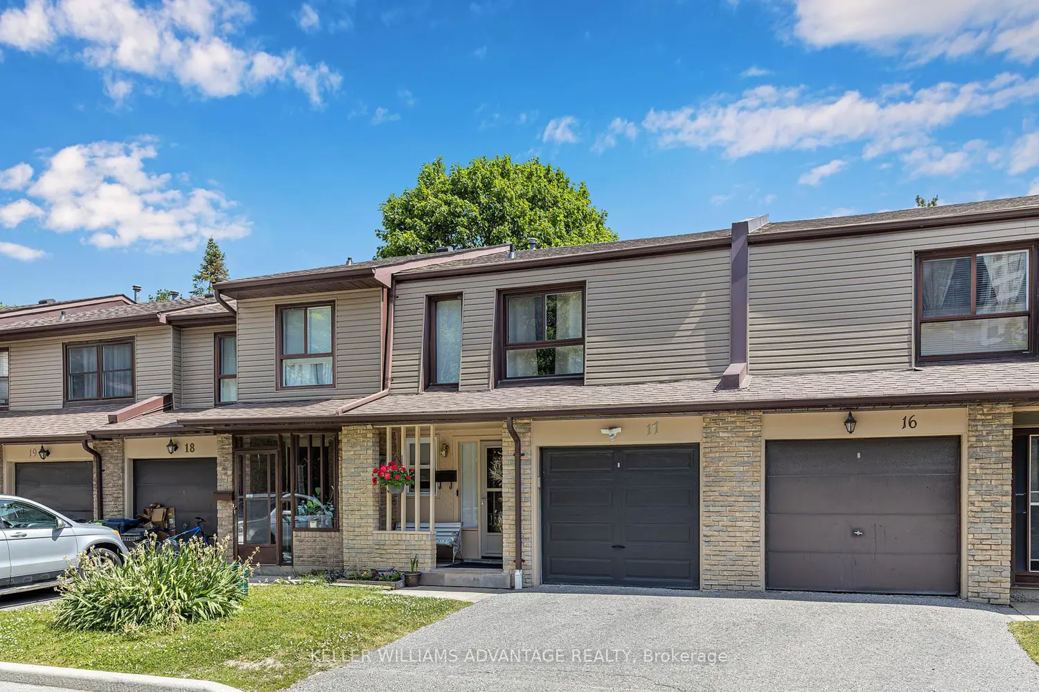 Additional image 2 of 1051 Sandhurst Circle 17