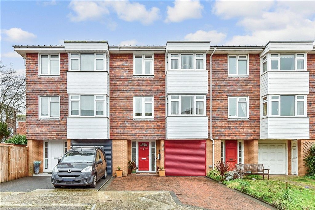 Additional image 4 of 4 bed terraced house for saleChadderton Gardens, Portsmouth, Hampshire PO1