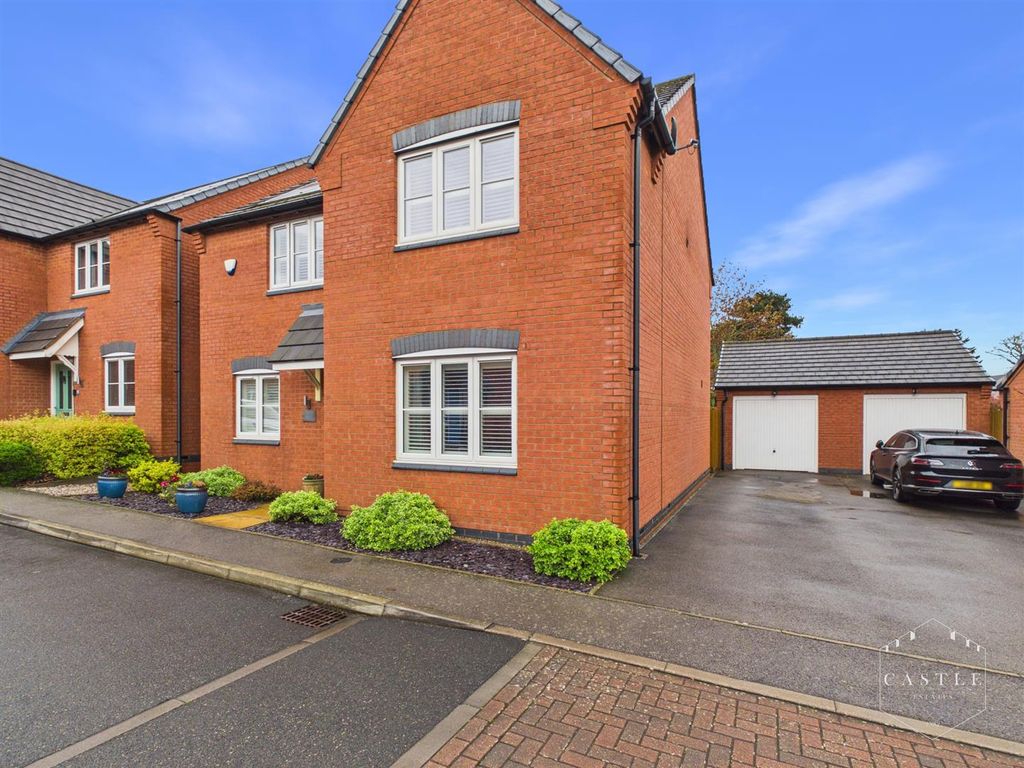 4 bed detached house for saleFrezenberg Close, Burbage, Hinckley LE10