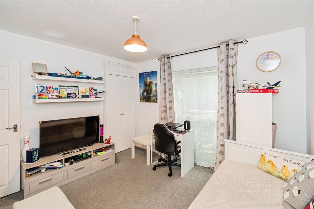 Additional image 18 of 2 bed flat for saleNorthlands Road, Southampton SO15