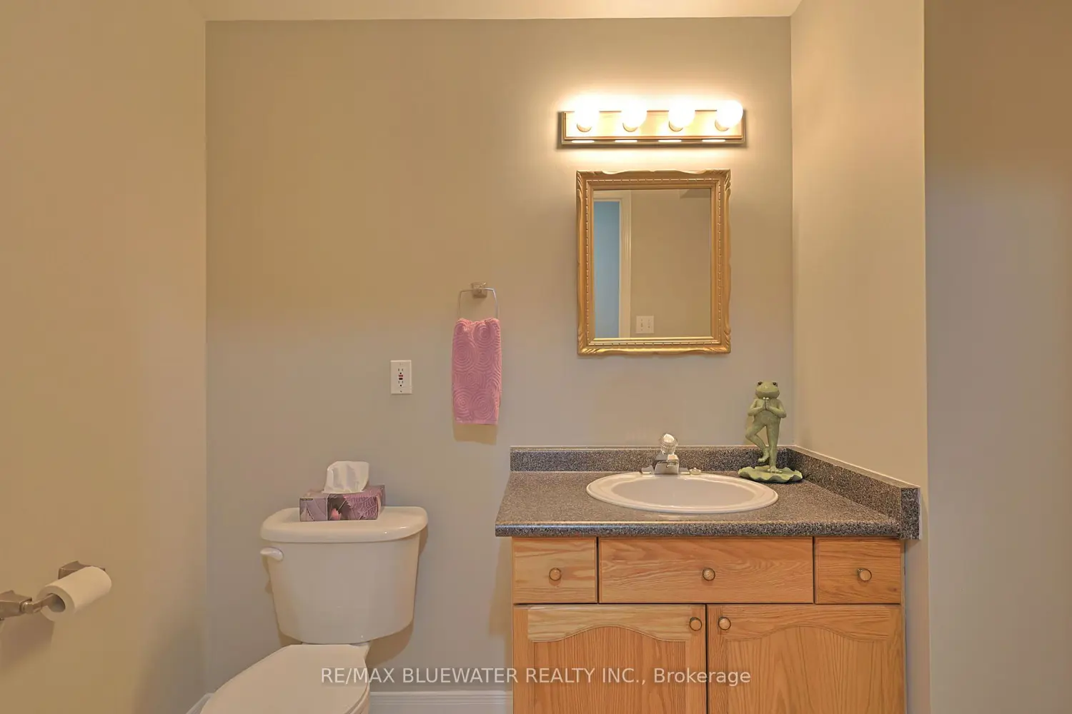 Additional image 7 of 9826 Northville Crescent 8