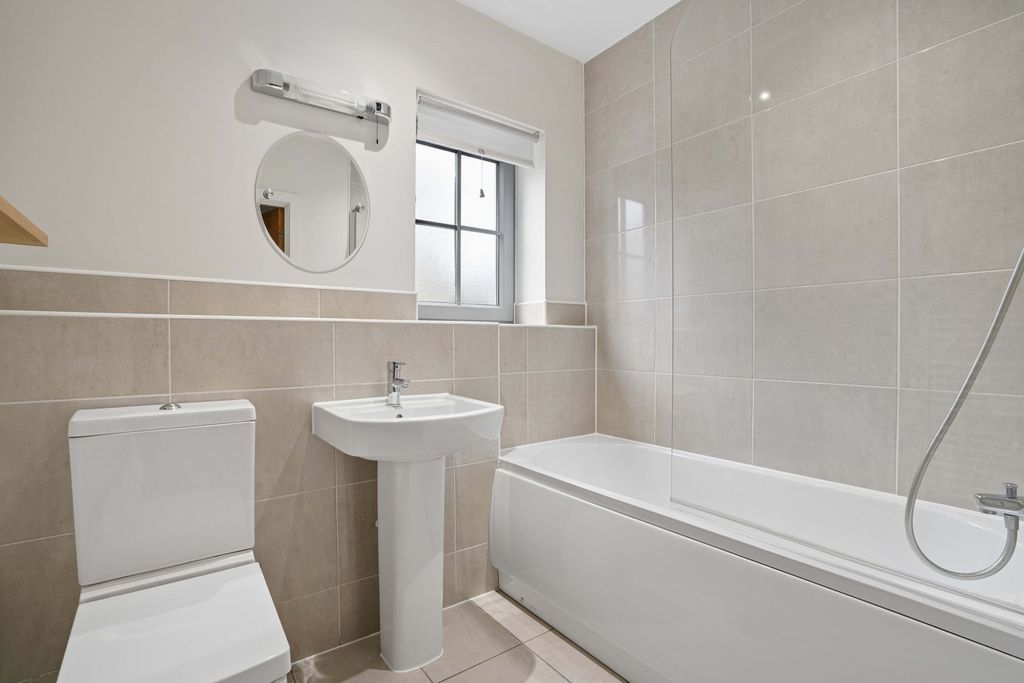 Additional image 9 of 2 bed flat for saleWitan Way, Witney OX28