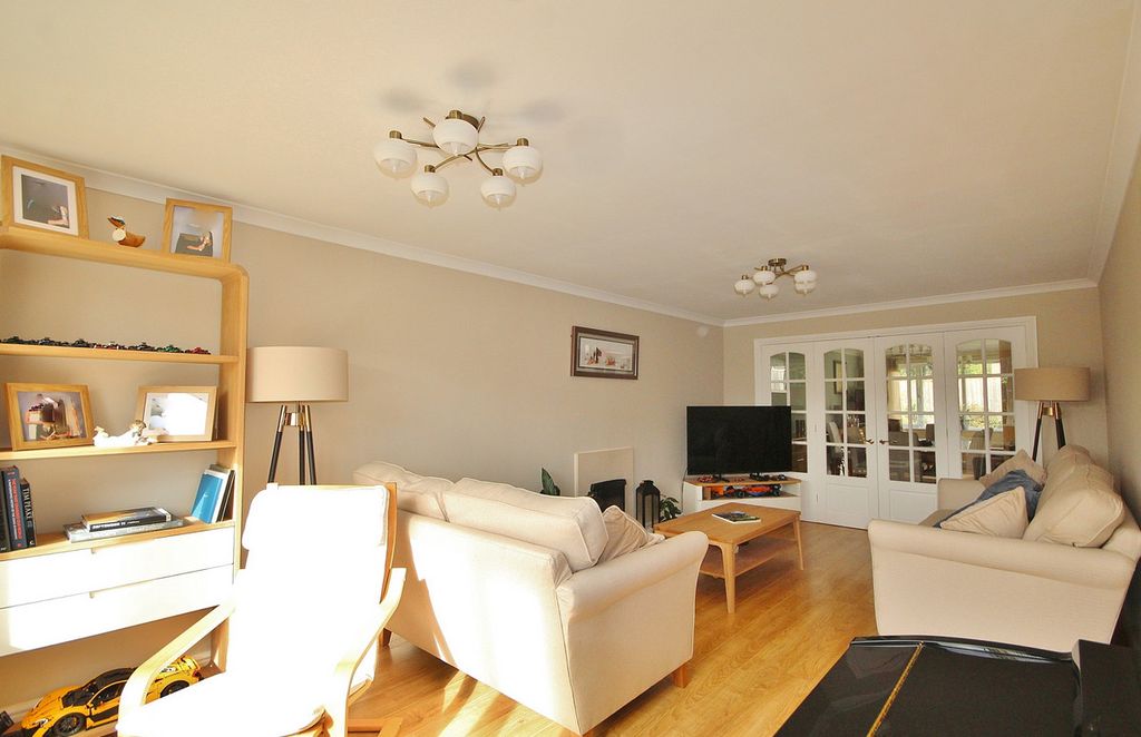Additional image 2 of 6 bed detached house for saleSherbourne Road, Witney OX28