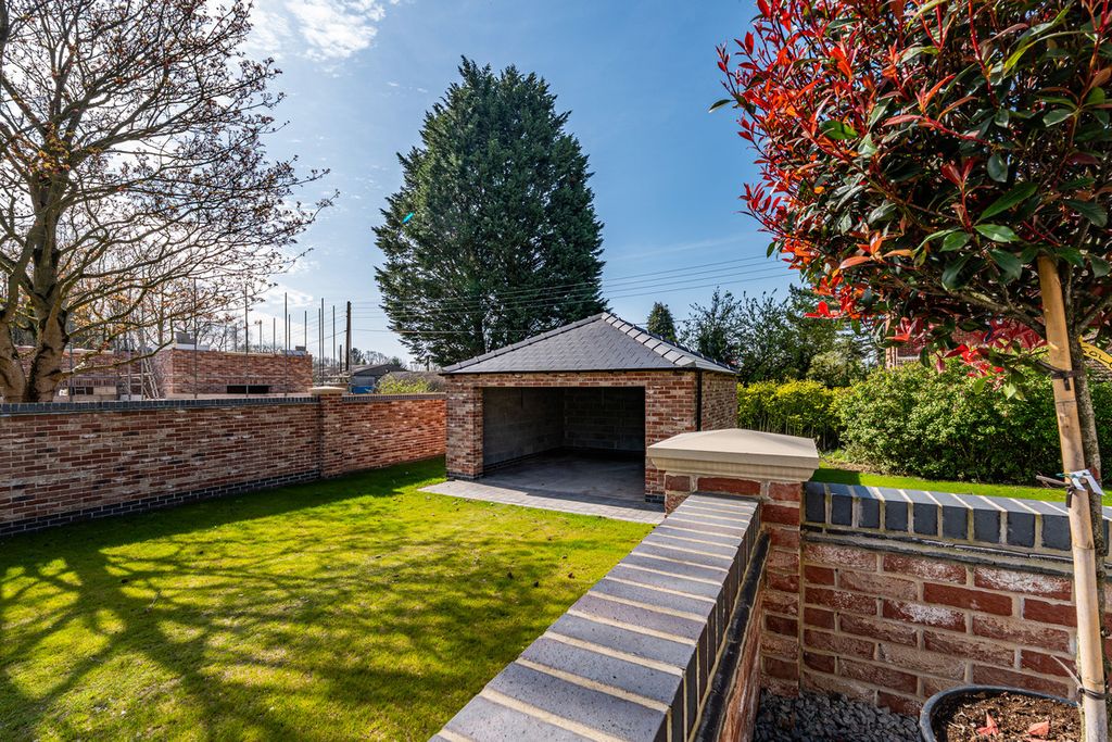 Additional image 14 of 4 bed detached bungalow for saleHorncastle Road, Woodhall Spa, Lincolnshire LN10