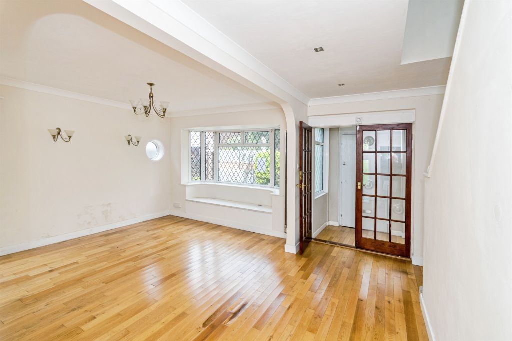 Additional image 2 of 4 bed detached house for saleHill Lane, Southampton SO15