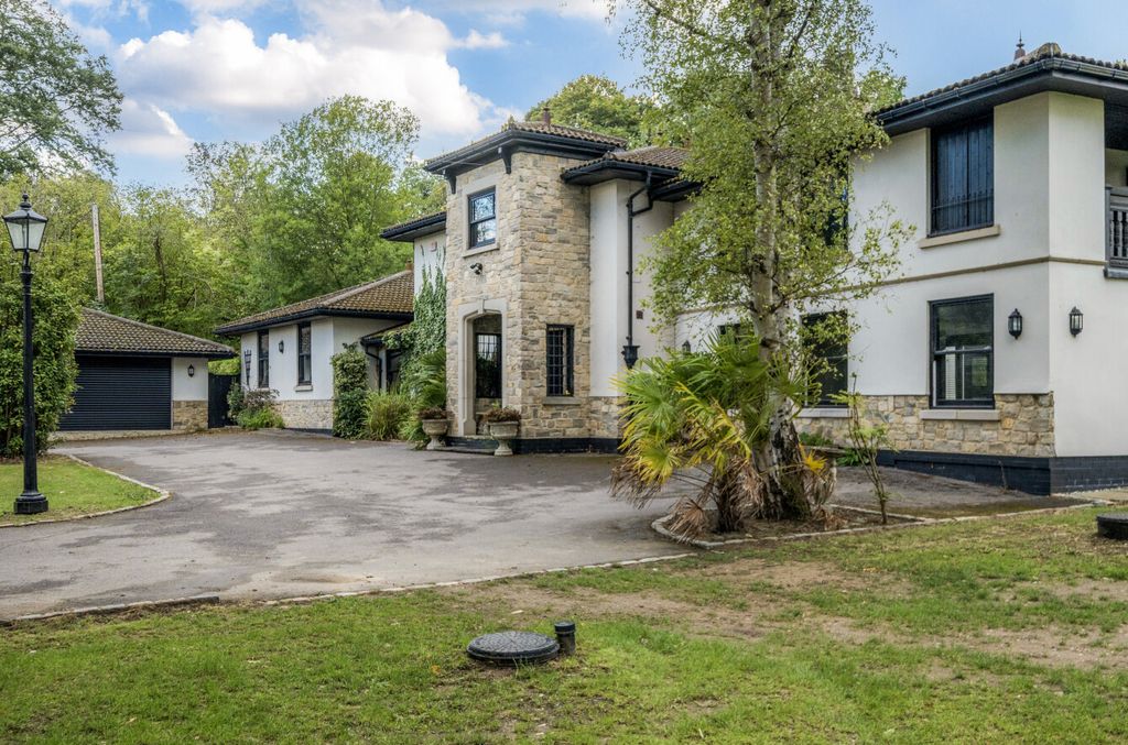 Additional image 6 of 6 bed detached house for saleJubilee Road, Finchampstead, Wokingham RG40