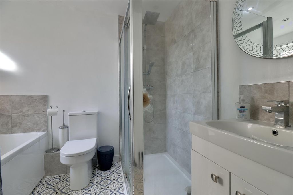 Additional image 17 of 3 bed terraced house for saleOrchard Road, Southsea PO4