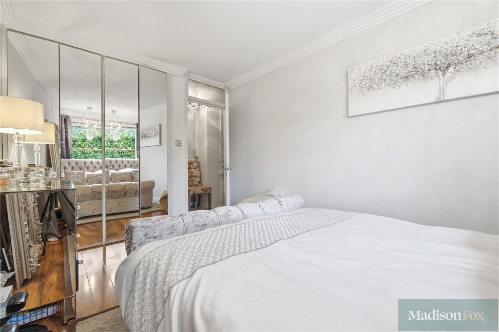 Additional image 11 of 2 bed flat for saleBridle Path, Woodford Green IG8