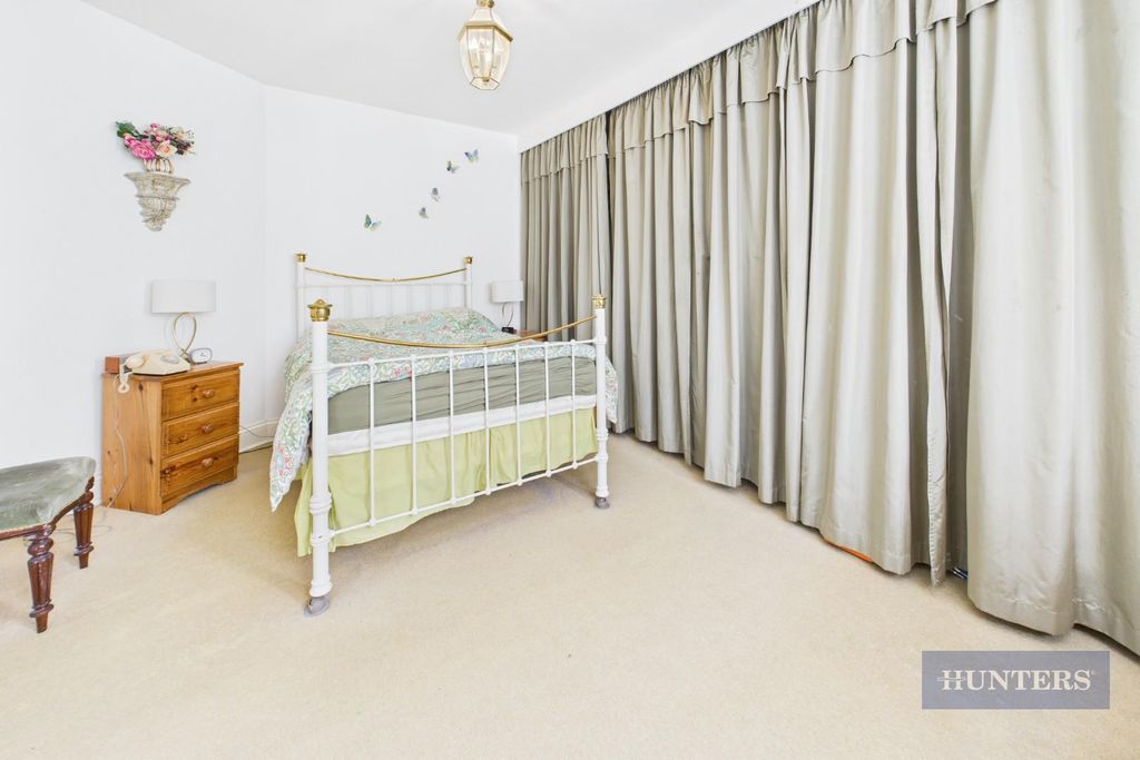 Additional image 13 of 4 bed semi-detached house for saleSt. James Road, Southampton SO15