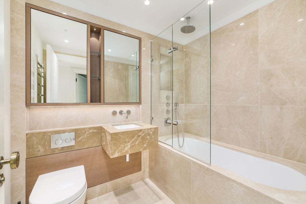 Additional image 8 of 2 bed flat for saleStar & Garter House, Richmond TW10