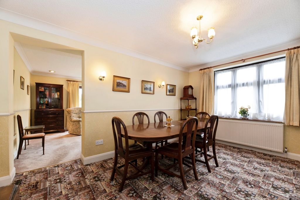 Additional image 3 of 4 bed detached house for saleManor Way, Worcester Park KT4