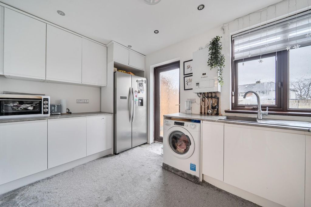 3 bed terraced house for saleWymering Lane, Paulsgrove PO6
