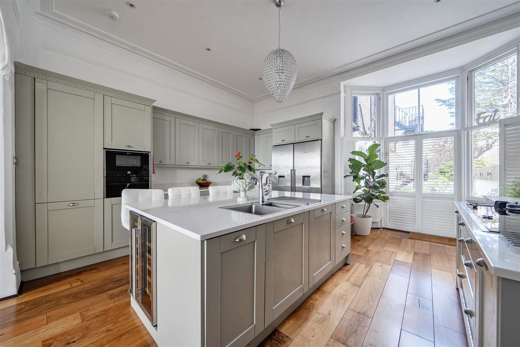 Additional image 12 of 6 bed terraced house for saleMarine Parade, Worthing BN11