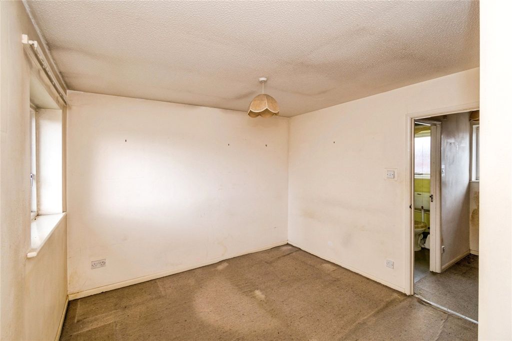 Additional image 12 of 1 bed terraced house for saleCharmouth Terrace, Irving Road, Southampton, Hampshire SO16
