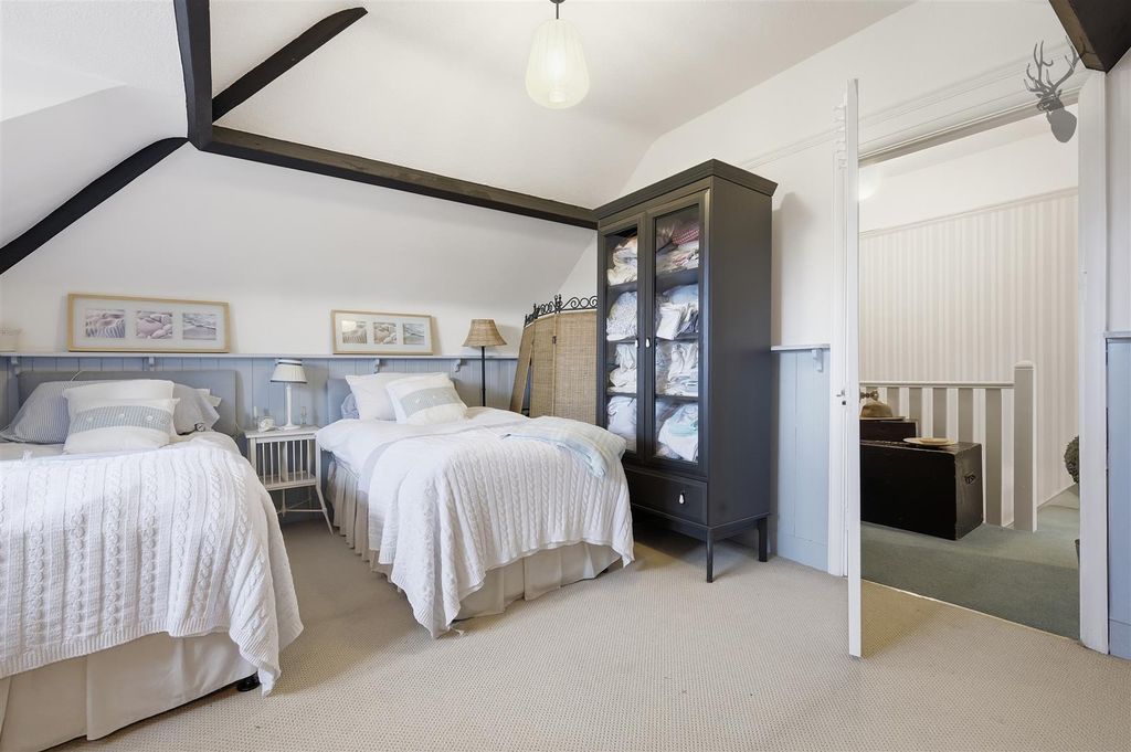 Additional image 29 of 5 bed semi-detached house for saleMonkhams Avenue, Woodford Green IG8