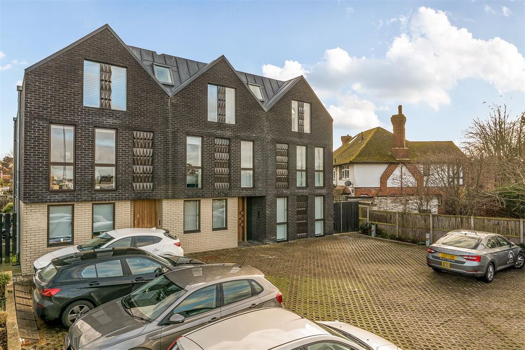 Additional image 18 of 2 bed flat for saleOld Bridge Road, Whitstable CT5