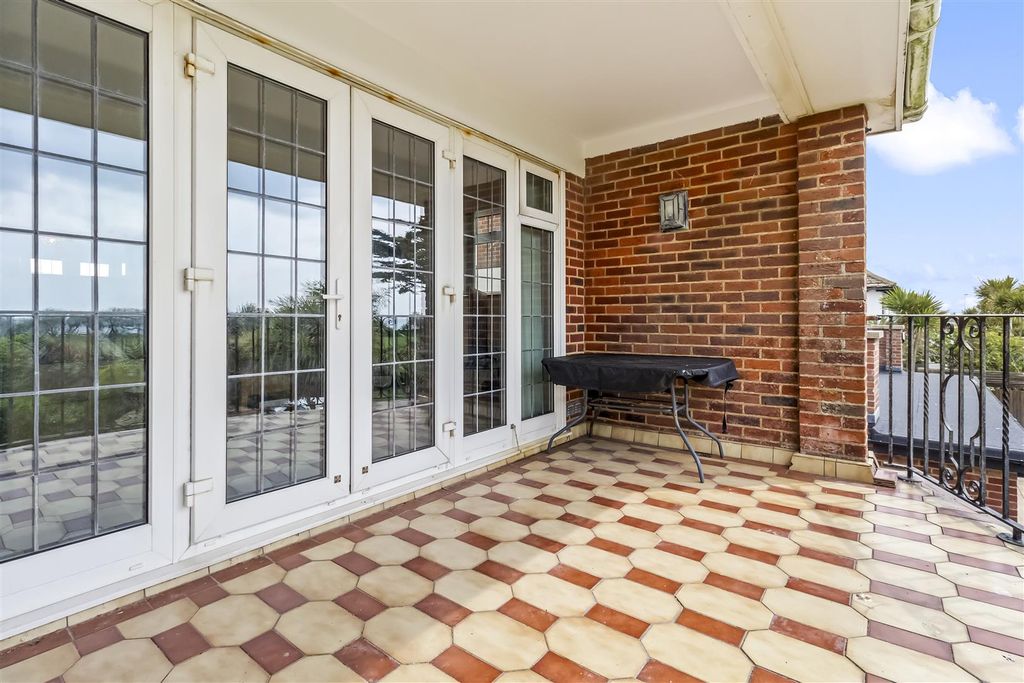 Additional image 20 of 2 bed flat for saleMarine Drive, Goring, Worthing BN12