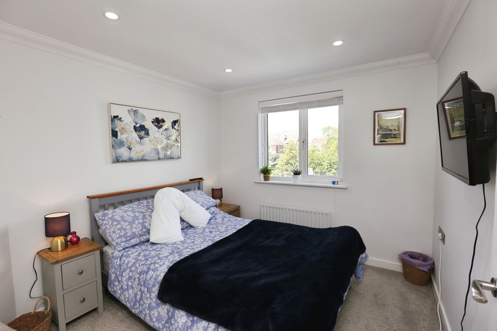Additional image 12 of 4 bed end terrace house for saleAlexandra Road, Southampton, Hampshire SO15