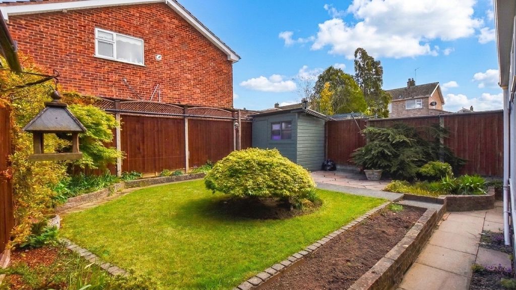 Additional image 28 of 3 bed semi-detached house for saleCoombe Rise, Oadby, Leicester LE2